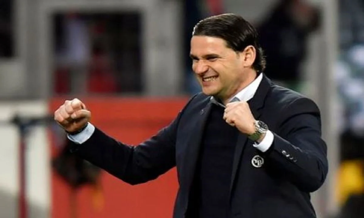 Mπάγερν Μονάχου - Μπάγερ Λεβερκούζεν: Το 3-3-3-1 του Σεοάνε και το ρεσιτάλ λαθών στο πρώτο ημίχρονο που ήταν καμπανάκι για τους Βαυαρούς.