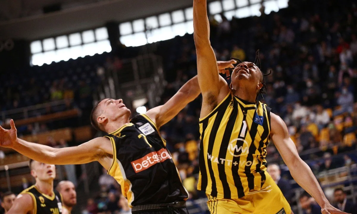 Άρης - ΑΕΚ 91-73: Με ένα εντυπωσιακό ξέσπασμα στο τελευταίο δεκάλεπτο (επιμέρους 29-14) ο Άρης κυριάρχησε επί της ΑΕΚ και πήρε σπουδαία νίκη.