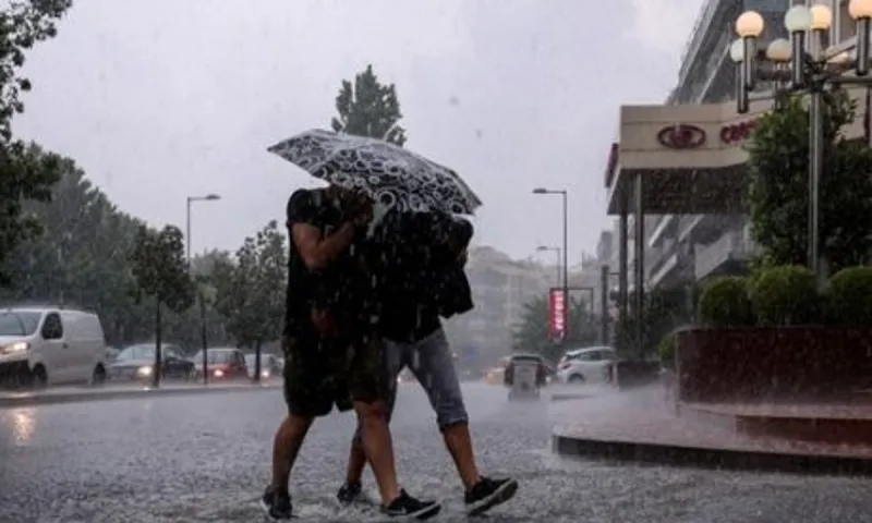 Καιρός: Ασθενείς βροχές ή χιονόνερο τη Δευτέρα (14/3) - Μικρή άνοδος της θερμοκρασίας