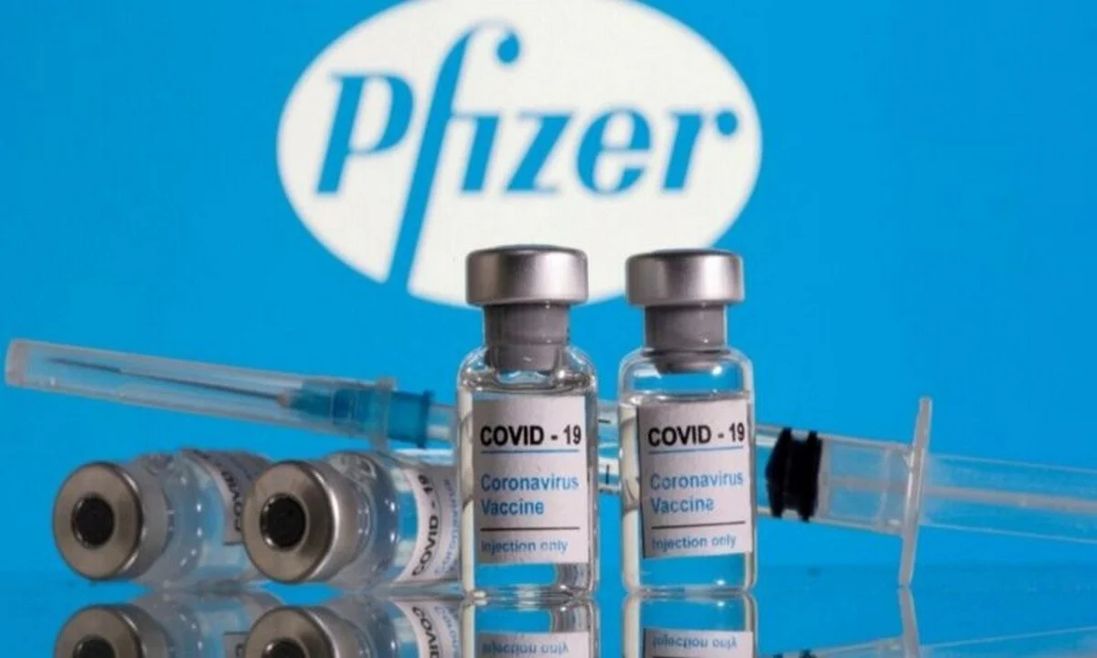 Κορονοϊός: Βόμβα από Μπουρλά - Pfizer: Δεν διαρκεί πολύ η προστασία απο τα εμβόλια - Σίγουρη η 4η δόση