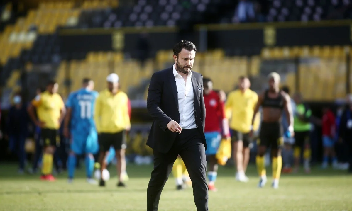 Πριν ακόμα βγει η ανακοίνωση της Δευτέρας για τις αδειοδοτήσεις, είχε αρχίσει το «καφενείο» για το αν θα αδειοδοτηθεί ή όχι η ΠΑΕ Άρης.