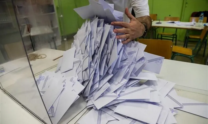 Εκλογές 2022: Τώρα διαρρέουν κάλπες για το φθινόπωρο που θα έχει πάρει ανάσα ο κόσμος