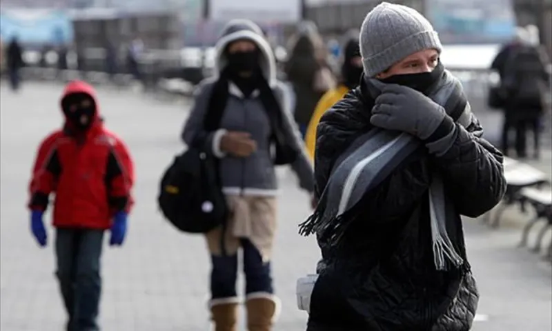Καιρός: Τσουχτερό κρύο για το Σάββατο (19/3) - Σποραδικές βροχές σε Αθήνα, Θεσσαλονίκη