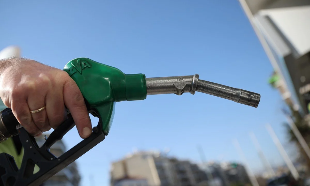 Δεν θα κρατήσει η μείωση στη βενζίνη, λέει ο αντιπρόεδρος των πρατηριούχων