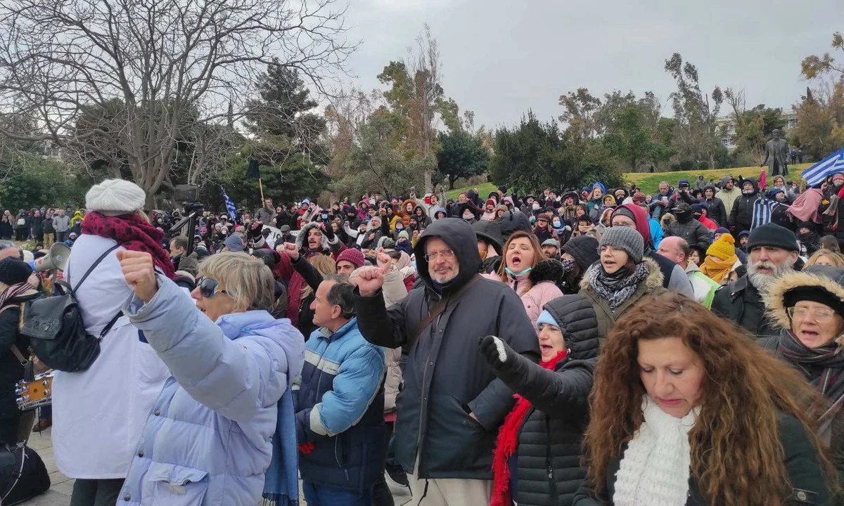 Δείτε πώς άρχισαν τη μεγάλη τους δράση οι υγειονομικοί