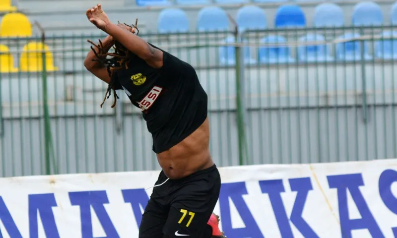 Super League 2 νέα (21/3): Η κοιλιά εγκύου του Μπαντιμπαγκά και ο παλαίμαχος Κουτσιανικούλης! (vid)