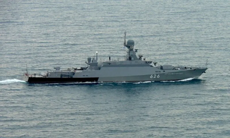 Oυκρανία: Παράξενη δραστηριότητα ρωσικών πλοίων και υποβρυχίων στην Κρήτη - Χτυπήθηκε ρωσικό υποβρύχιο;