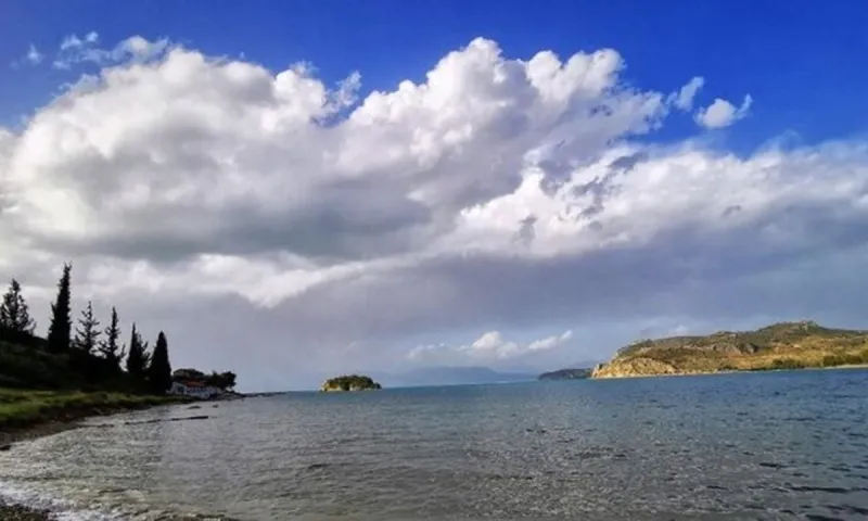 Καιρός (Τετάρτη 6/4): Ηλιοφάνεια, αλλά από το απόγευμα συννεφιά - Άνοδος της θερμοκρασίας