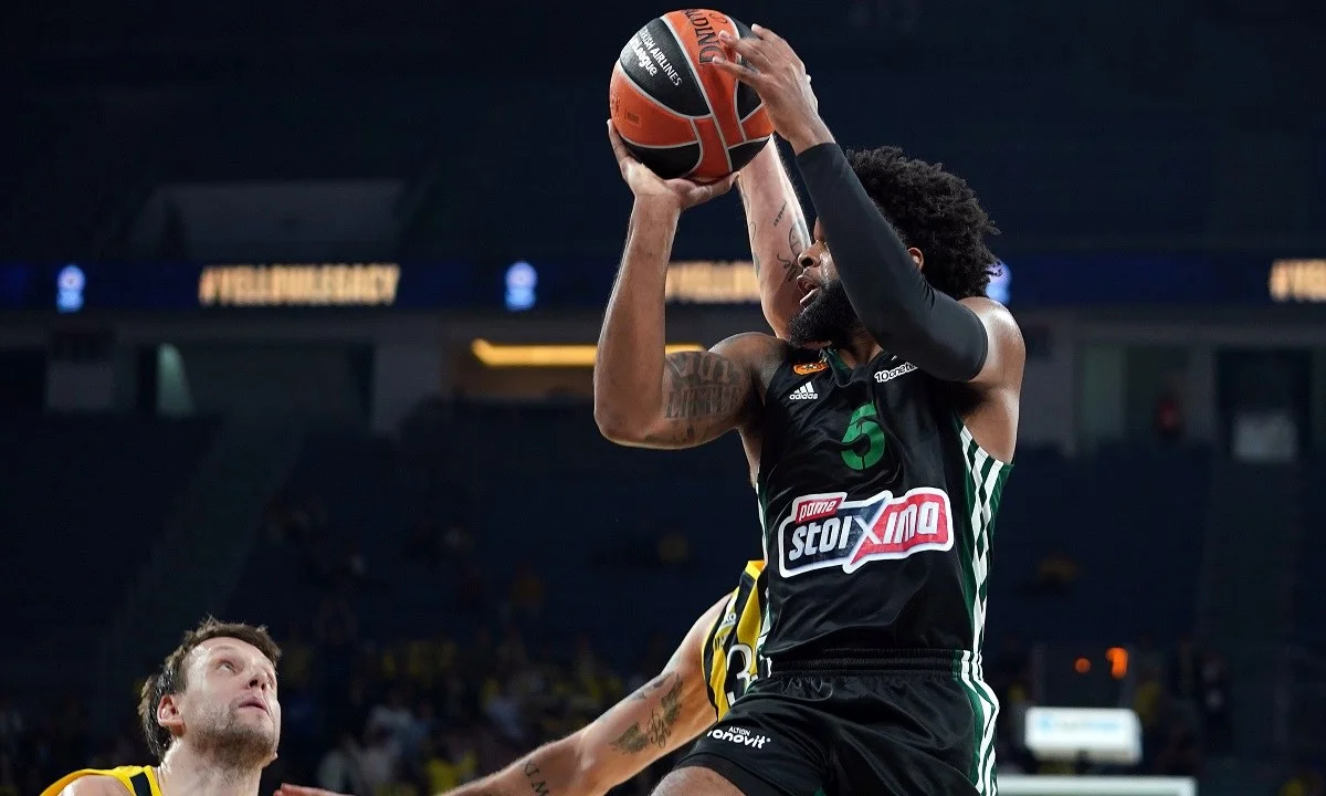 Ο Παναθηναϊκός επικράτησε 62-59 της Φενέρμπαχτσε κι έκλεισε με χαμόγελα την Euroleague πριν από το ντέρμπι με τον Ολυμπιακό.