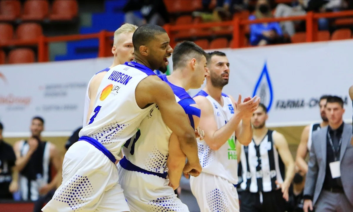 Η πρώτη «δόση» της 21ης αγωνιστικής της Basket League είχε δύο συγκλονιστικούς αγώνες που κρίθηκαν στα τελευταία δευτερόλεπτα.