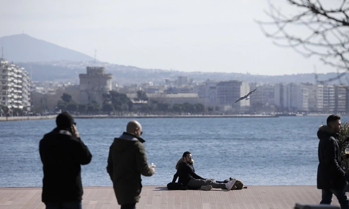 Σύμφωνα με την ΕΜΥ και το δελτίο καιρού της ΕΡΤ, ο καιρός σήμερα Τρίτη 12 Απριλίου 2022, θα είναι γενικά αίθριος.
