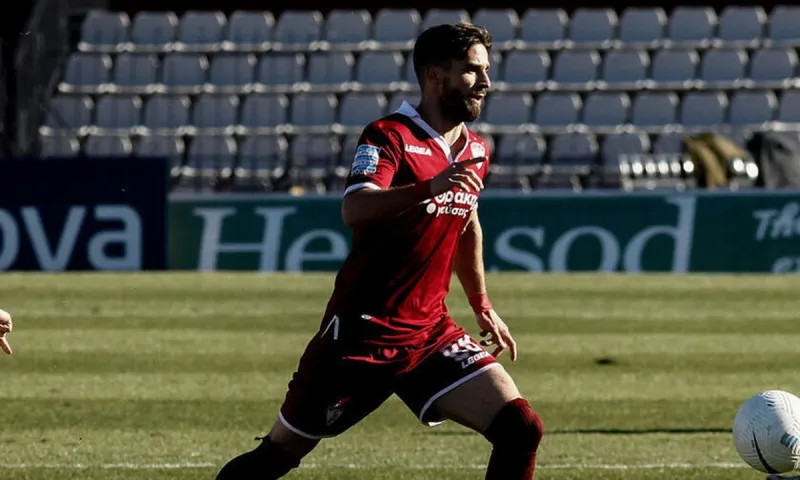 Super League 2 νέα 11/4: Το «τυπογραφικό» λάθος με Νικολιά στην ΑΕΛ, η έξαλλη διοίκηση στην Καλαμάτα και τα ματς το Μ. Σάββατο!