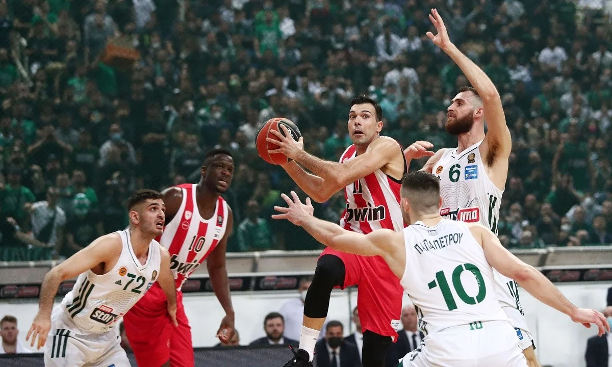 Βαθμολογία Basket League: Δείτε πώς διαμορφώθηκε η βαθμολογία της Basket League μετά τη νίκη του Ολυμπιακού επί του Παναθηναϊκού.