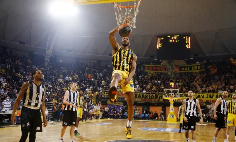 Άρης - ΠΑΟΚ 77-76: «Αυτοκρατορική» επιστροφή και «άλμα» «6άδας»!