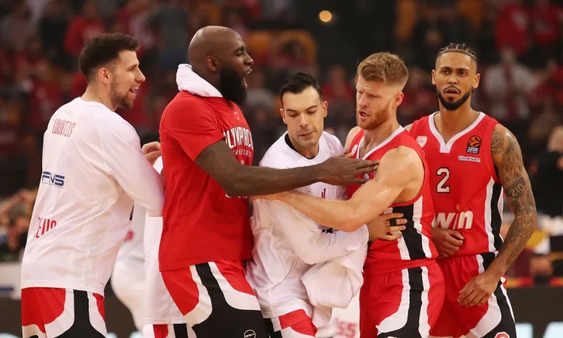 Ολυμπιακός- Μονακό 71-54: Ογδόντα λεπτά από το Βελιγράδι