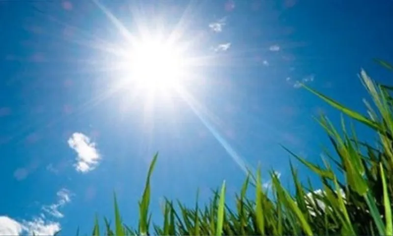 Καιρός (24/4): Καλός καιρός την Κυριακή του Πάσχα