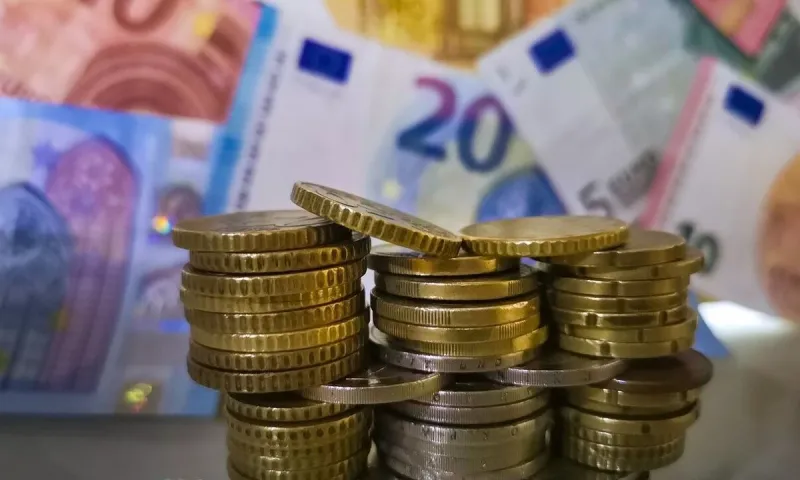Κατώτατος μισθός: Από σήμερα η αύξηση του – Τι ανακοίνωσε ο κυβερνητικός εκπρόσωπος!