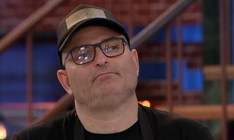 MasterChef Twitter: «Ξεσήκωσε» την πλατφόρμα ο Μπόμπαινας με το «μαμαδίστικο κάρυ του»!
