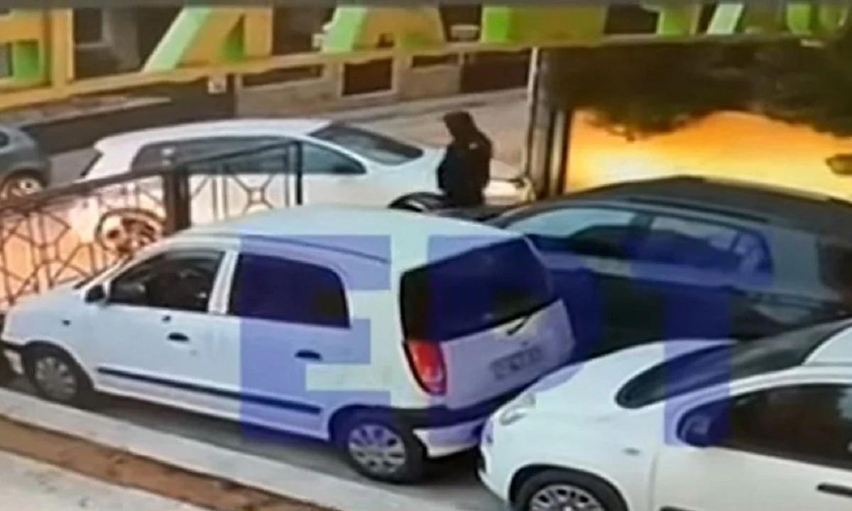 Κλοπή αυτοκινήτων: Έχουμε δει τρόπους και τρόπους για να κλέψει μια σπείρα ένα αυτοκίνητο. Αυτή τη φορά, είδαμε τη μέθοδο του... σπρωξίματος.