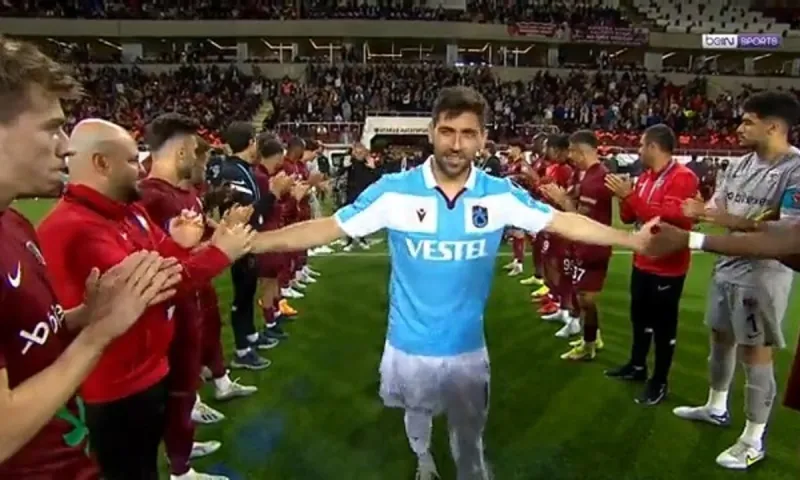 Τραμπζονσπόρ: Το «pasillo» στους Έλληνες πρωταθλητές! (vid)