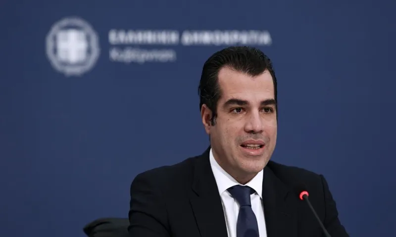 Θ. Πλεύρης: «Επιλογή τους να μην εργάζονται οι ανεμβολίαστοι υγειονομικοί» - «Σέβομαι περισσότερο τους επικουρικούς»!