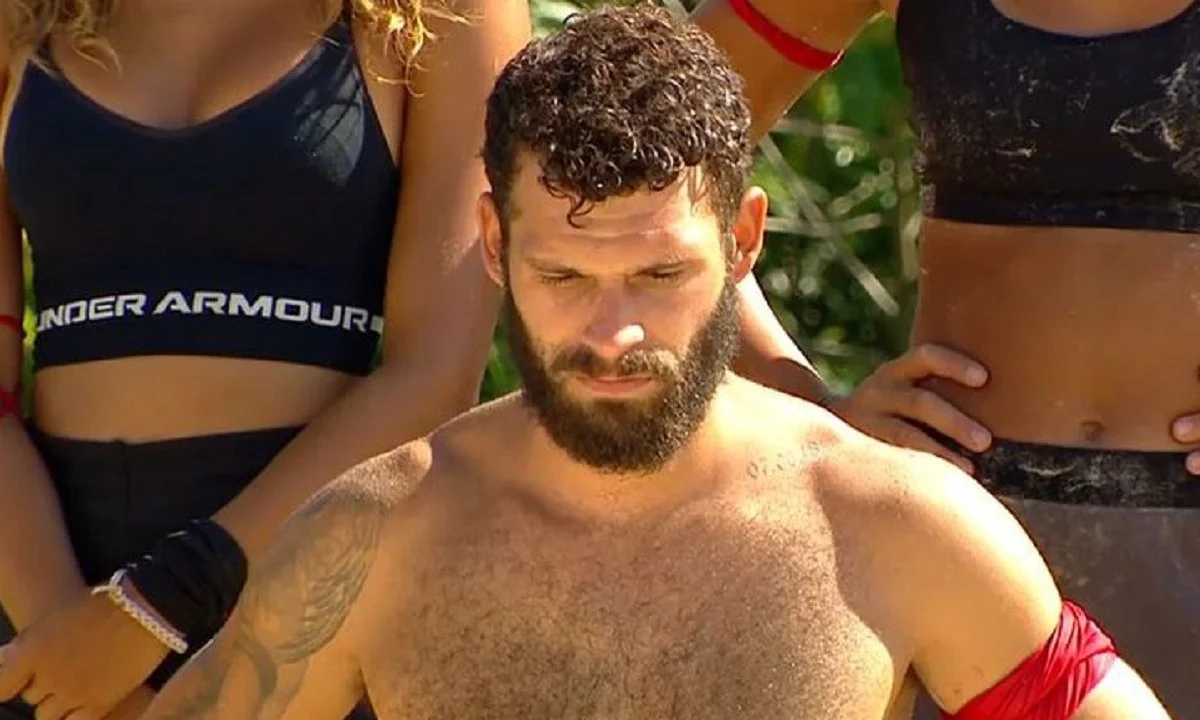 Survivor 10/5: Σε έξαλλη κατάσταση ο Στάθης Σχίζας, ο οποίος τιμωρήθηκε από την παραγωγή