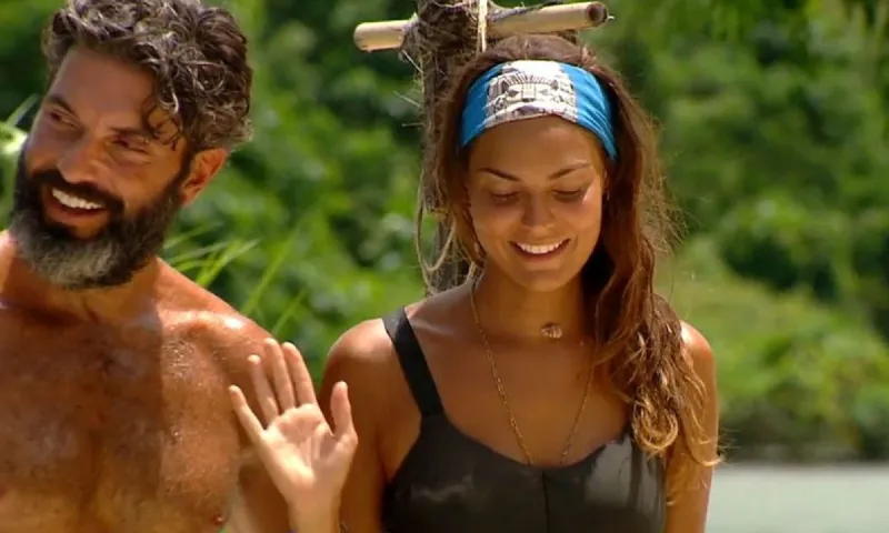 Survivor 11/5: Ερωτικά γελάκια πριν το αγώνισμα επάθλου! «Λάμπεις, Σπύρο μου!»