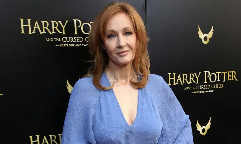 Eurovision: Η J.K Rowling των Χάρι Πότερ αποθέωσε την Αμάντα Γεωργιάδη
