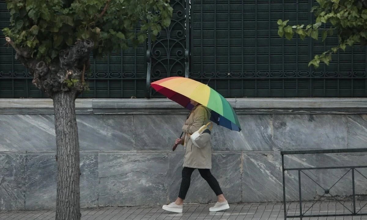 Καιρός (16/5): Το Εθνικό Αστεροσκοπείο Αθηνών μας ενημερώνει για την εξέλιξη που θα έχει ο καιρός τη Δευτέρα 16 Μαΐου 2022. Βροχές ενόψει.