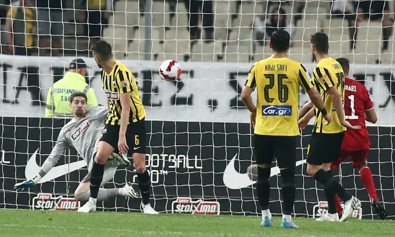 Βαθμολογία Super League – play off: Στο «βάθρο» ΠΑΟΚ, Άρης - Ήττα με πολύ γιούχα για την ΑΕΚ στο ΟΑΚΑ!