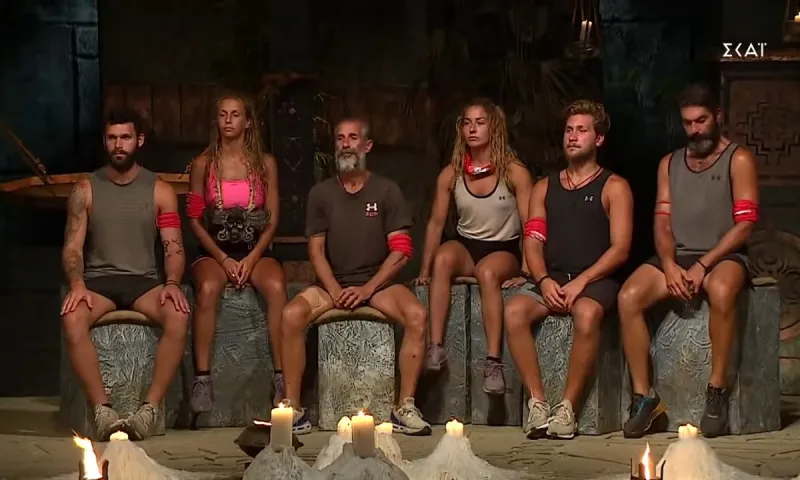 Survivor highlights 18/5: Ο Μαρτίκας έχει πληρωμένα κινητά - Αυτή έκανε το προξενιό Σπύρου – Βρισηίδας!