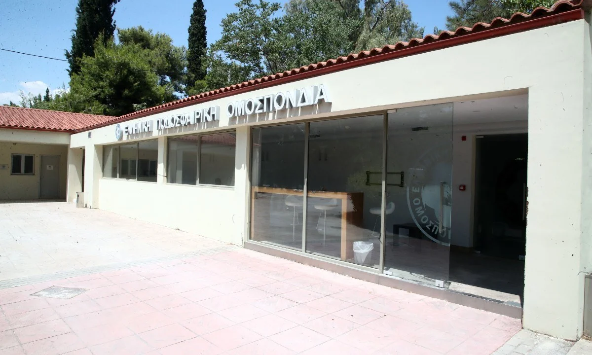 Δύο μέτρα και δυο σταθμά από προϊστάμενο του τμήματος αδειοδότησης της ΕΠΟ, τον κ. Βασίλη Σαράκη σε παρόμοιες υποθέσεις της ΠΑΕ Άρης.