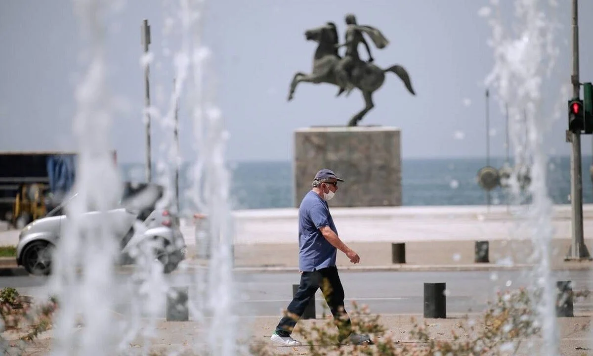 Καιρός: Καύσωνας-φωτιά με 37 βαθμούς από Πέμπτη - Πού θα χτυπήσει;