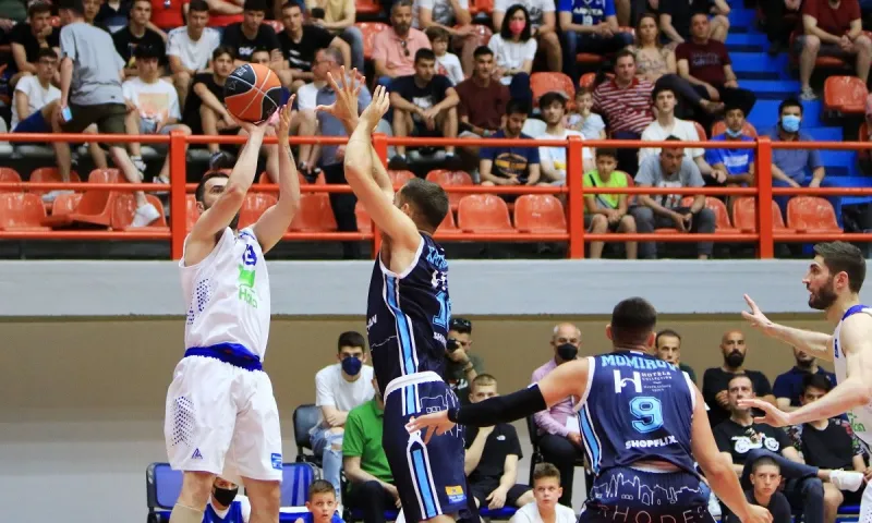 Λάρισα- Κολοσσός 83-82:  Έγραψε ιστορία