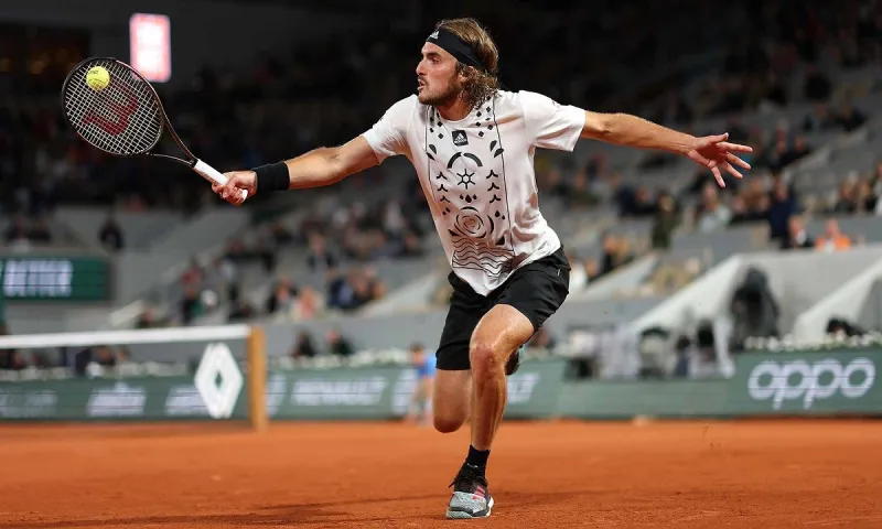 Roland Garros: Τρομερός ο Στέφανος Τσιτσιπάς προκρίθηκε με τεράστια ανατροπή!