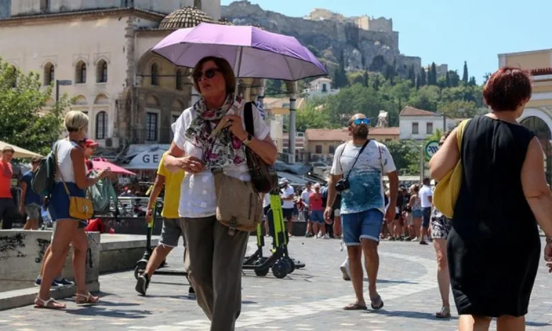 Καιρός: Καύσωνας κόλαση με 38 βαθμούς - Που θα έχουμε τις μεγαλύτερες θερμοκρασίες