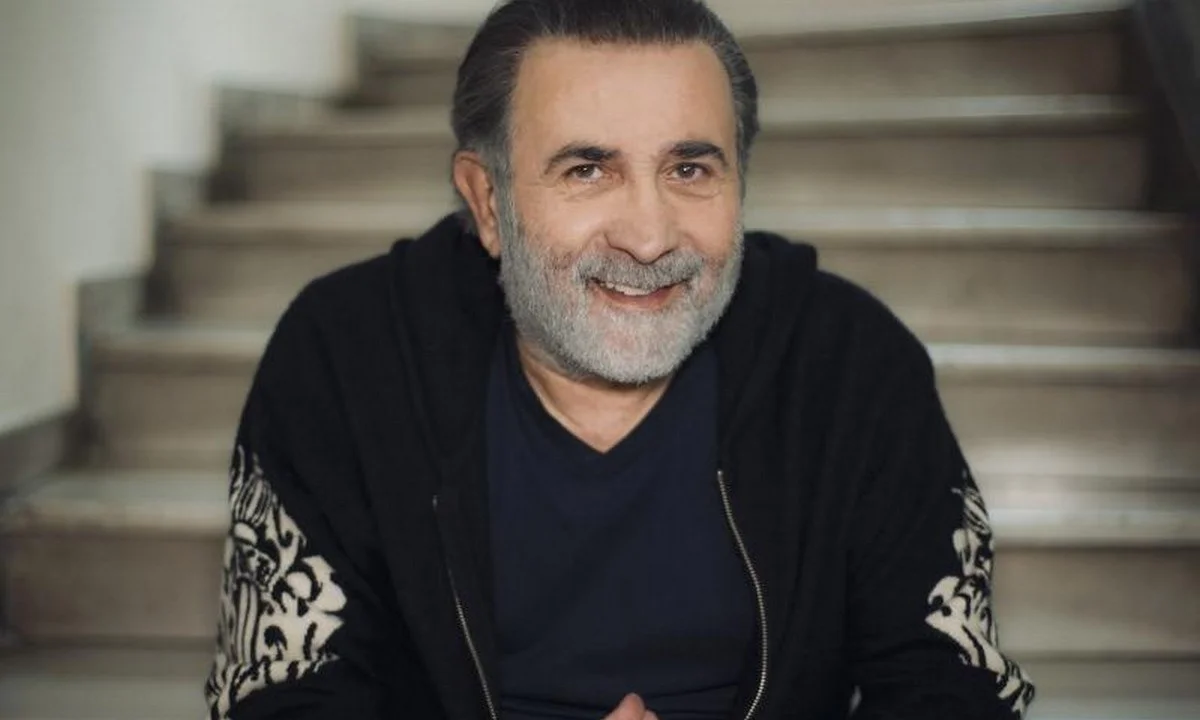 Λάκης Λαζόπουλος για ευλογιά των πιθήκων: Πάνε να προλάβουν την εξέγερση των νέων