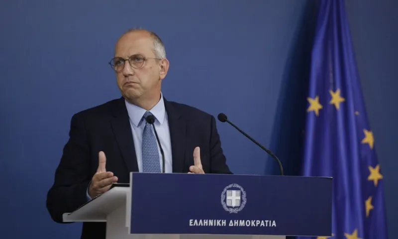 Γιάννης Οικονόμου: Η Ζαχάροβα «δυσαρεστήθηκε από την επίσκεψη Μητσοτάκη στις ΗΠΑ» – «Γαργάρα» για τα όπλα στην Ουκρανία