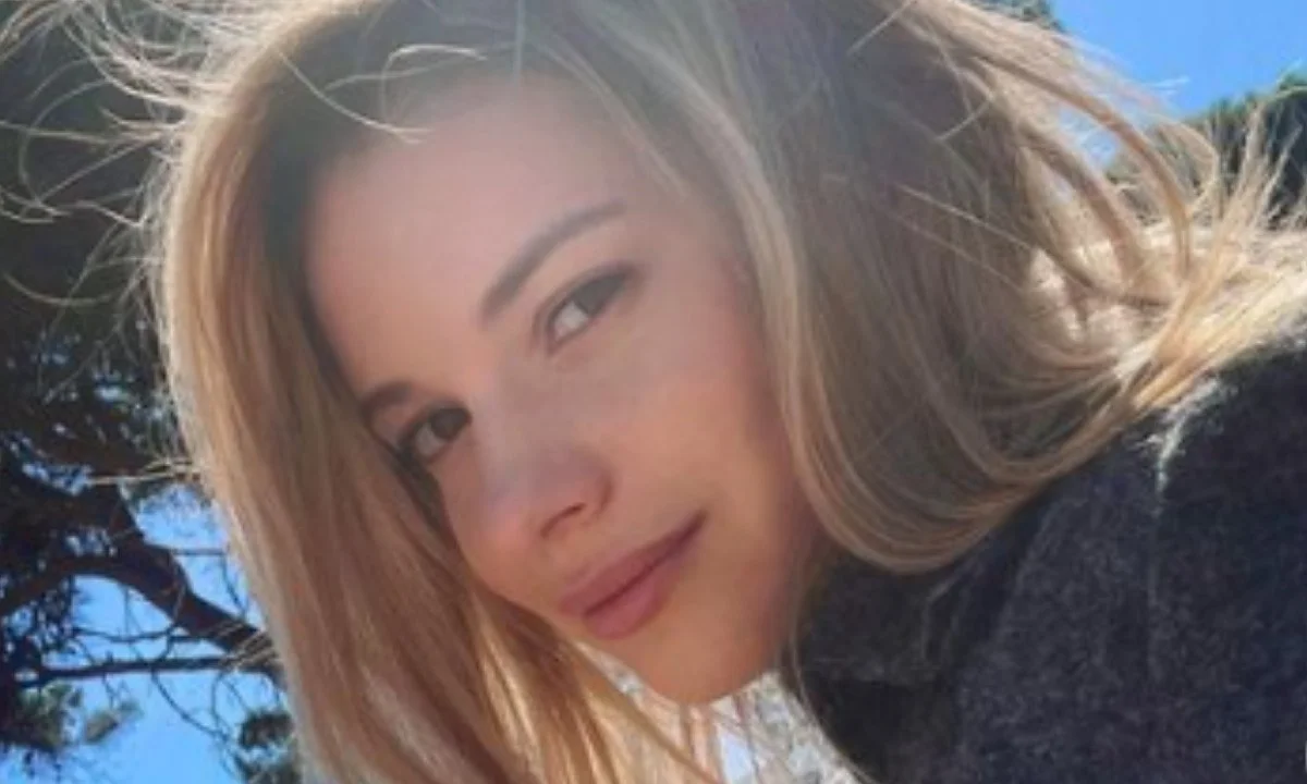 Η γη της ελιάς επόμενα επεισόδια: «Ο Πότης δεν αφήνει εντελώς αδιάφορη την Αλκμήνη», αποκαλύπτει η ηθοποιός Αγγελική Κιντώνη για το σήριαλ.
