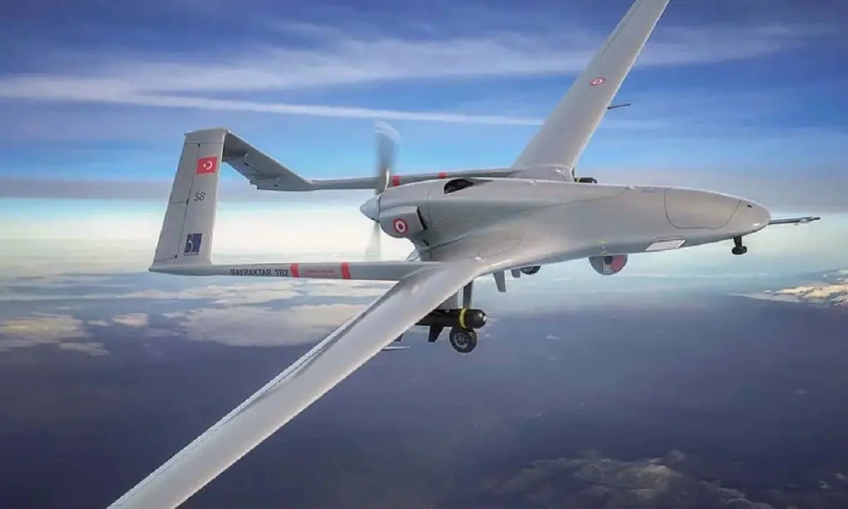 Bayraktar: Τουρκικό drone πάνω από Μακρονήσι/Ανθρωποφάγους - Ρίξτε τα, λέει ο Μάζης