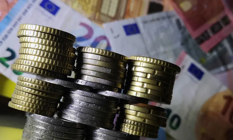 Πόσο θα αυξηθούν οι συντάξεις από το 2023 - Ποιοι θα δουν περισσότερα λεφτά