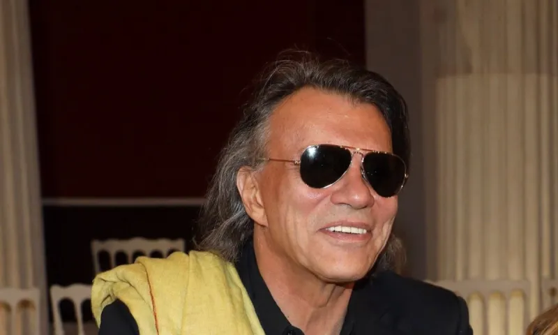 Ηλίας Ψινάκης: Κατάθεση ψυχής - Ο Σάκης Ρουβάς, το ατύχημα και το σοβαρό πρόβλημα υγείας
