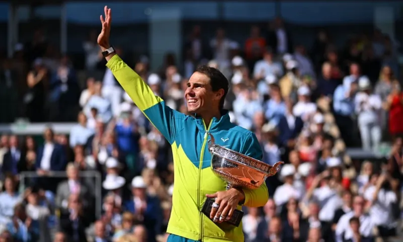 Ναδάλ: Με πατερίτσες μετά το Roland Garros - Συγκλονίζει με όσα λέει για το πρόβλημα υγείας του