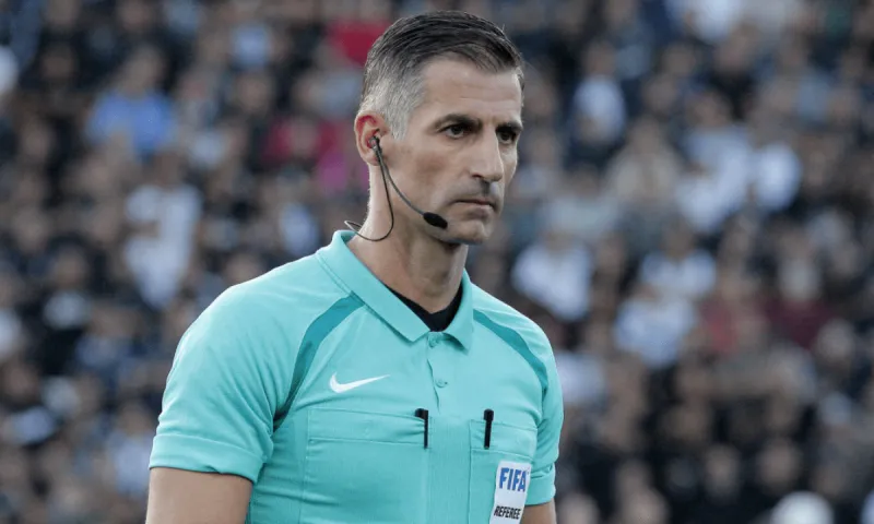 Διαιτησία: Aργούν οι πίνακες - Αλλαγές και στους παρατηρητές - «Κολλητά» ταξίδια ο Σιδηρόπουλος!