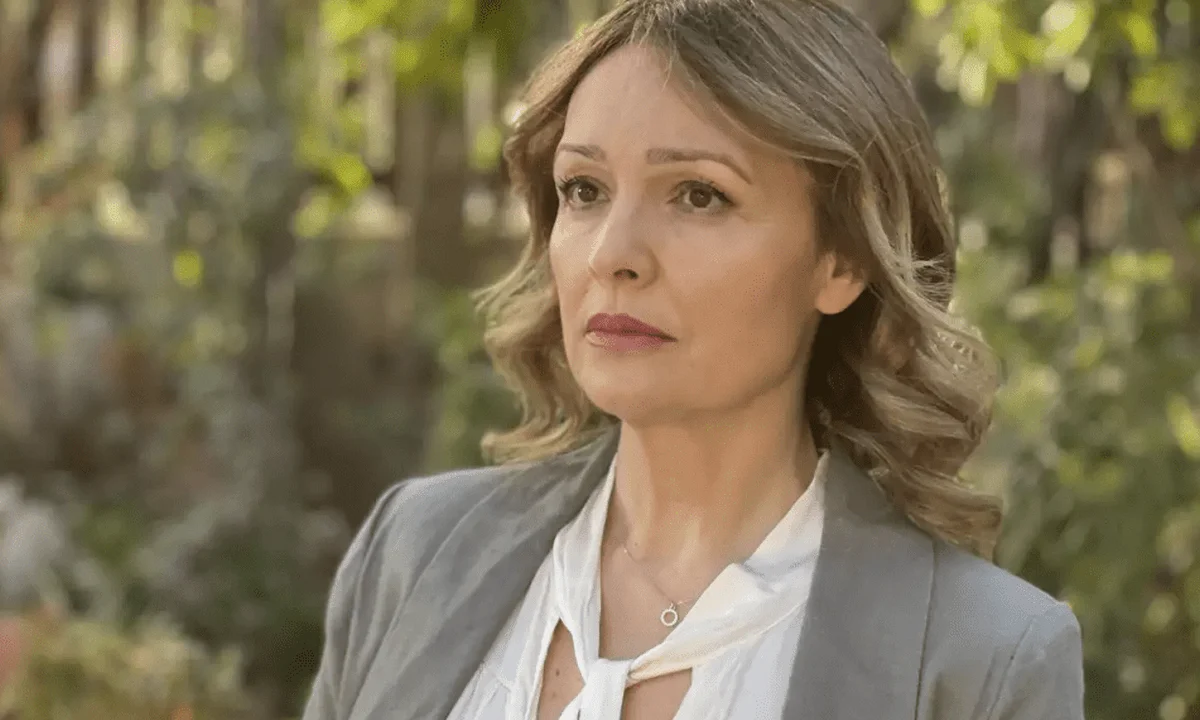 Η γη της ελιάς επόμενα επεισόδια: Νεκρή σε τροχαίο η Φανή - Σε σοκ η μικρή Αγγελική