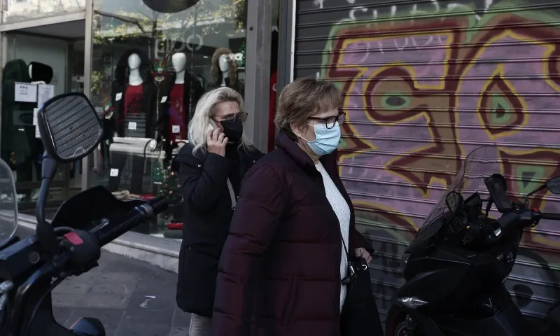 Κορονοϊός: Βόμβες Πλεύρη για 6ο κύμα το καλοκαίρι - Προαναγγέλει επαναφορά μέτρων