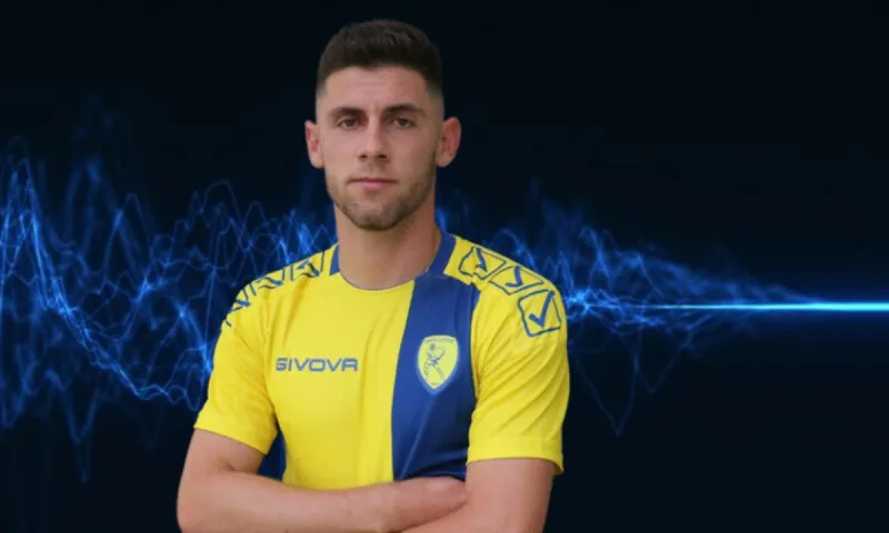Super League νέα 17/6: Το κλικ του Ξενιτίδη στο Αγρίνιο, το «διαζύγιο» στον ΟΦΗ και η νέα προσθήκη στη Νίκαια!