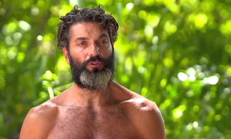 Survivor 18/6: Ο Σπύρος Μαρτίκας παρακαλάει τον Άρη Σοϊλέδη