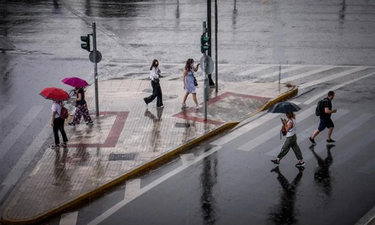 Καιρός (19/6): Συνεχίζονται τα... Φθινοπωρινά τερτίπια του καιρού καθώς και την Κυριακή 19 Ιουνίου 2022 θα έχουμε βροχές και καταιγίδες.
