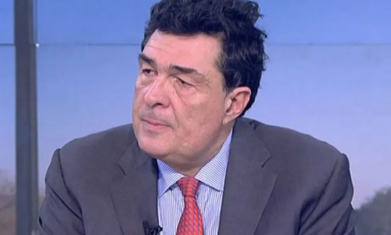 Παπαχελάς: «Μπούμερανγκ» οι κυρώσεις - «Ο Πούτιν είναι αυτός που κερδίζει οικονομικά – Η ΕΕ διαλύεται από μέσα»